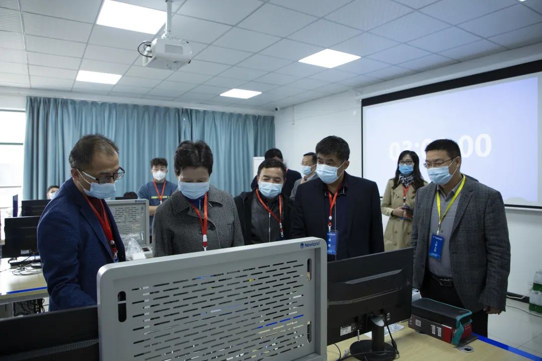 8150_gcdn_3042.jpg
