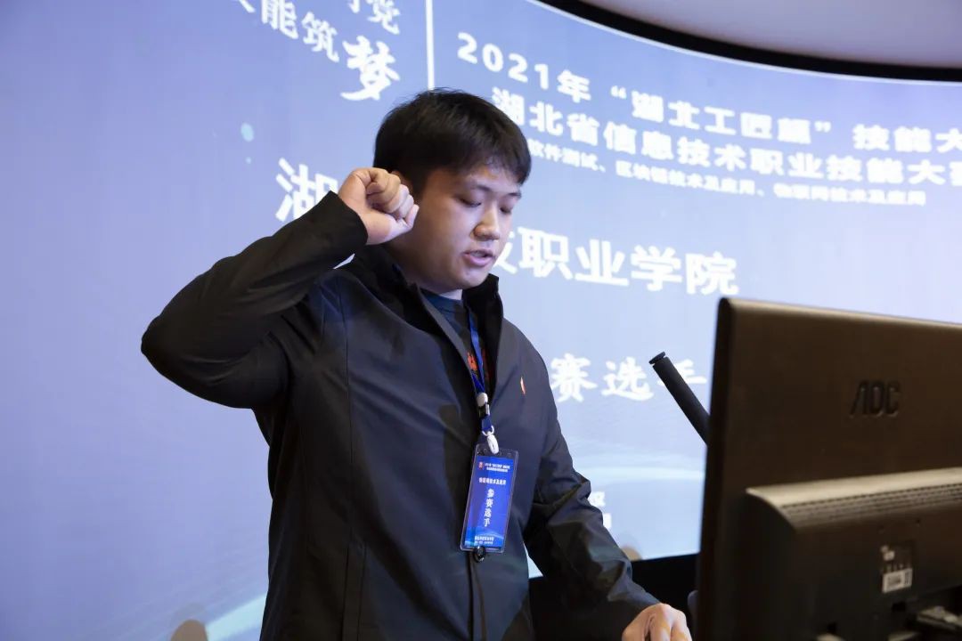 8151_uyg1_7017.jpg
