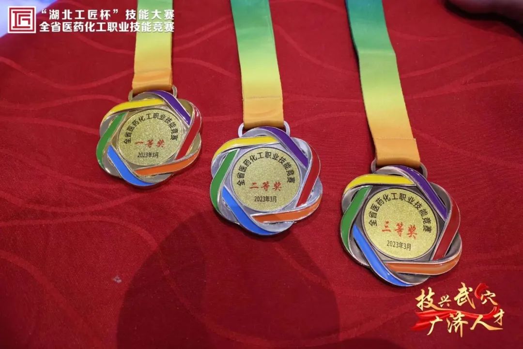 27059_q4so_1111.jpg