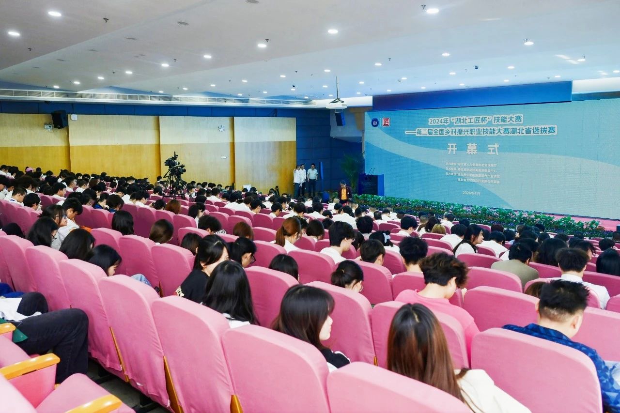 8110_fbru_3564.jpg